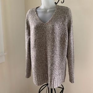 Tunic Length V-neck Sweater